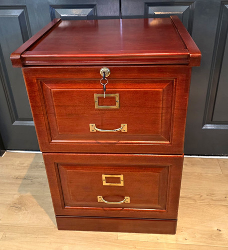 Traditional mahogany style - traditional,