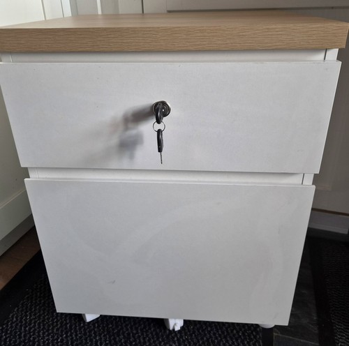 Locking filing cabinet - locking,